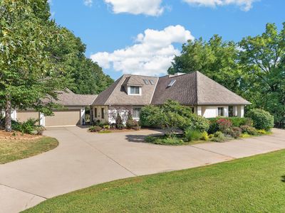 6296 S Farm Road 169