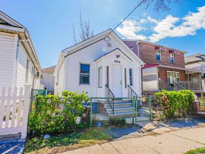 3066 Coddington Avenue