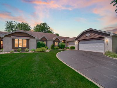 32 Glen Eagles Dr