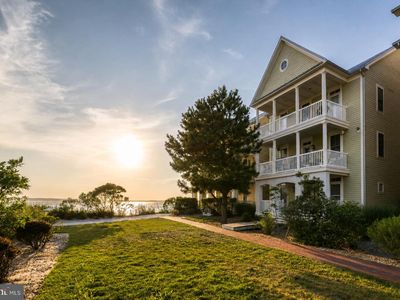 5 Beach Side Mews