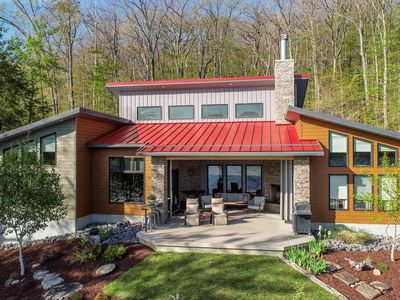 755 Rock Lodge Rd
