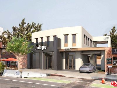 2803 Main St