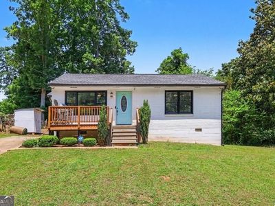 1120 Delores Way