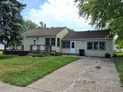 Property at 417 4th St, Wyndmere, ND
