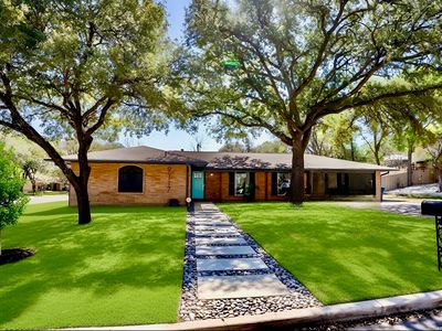 9117 Oak Downs