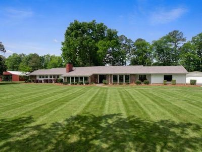 1751 N Walston Bridge Rd