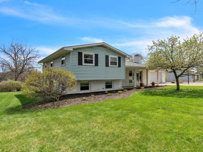 105 Hillcrest Dr