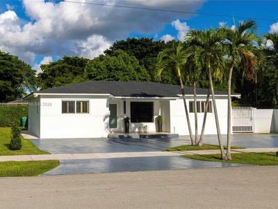 4301 SW 85th Ave