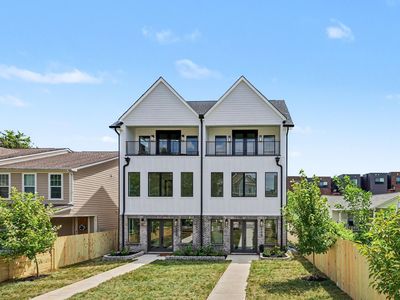 535B Moore Ave
