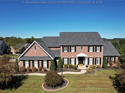 132 Leslie Pl