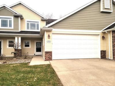 1755 OAK HOLLOW LANE