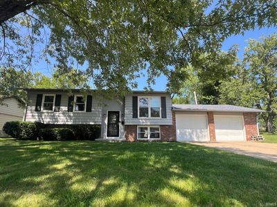 953 Tulip Dr