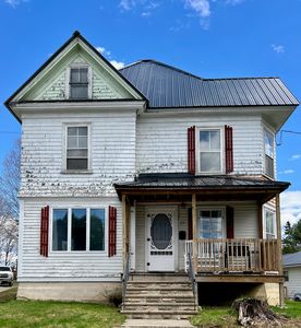 25 Elm Street