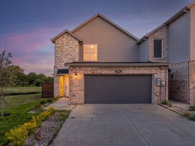 827 Premier Pkwy