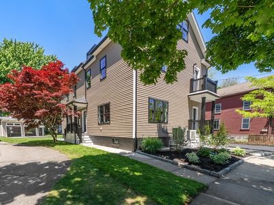 50 Lewis Ave #50