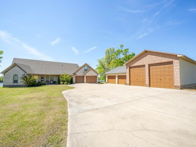 875 Faith Ln