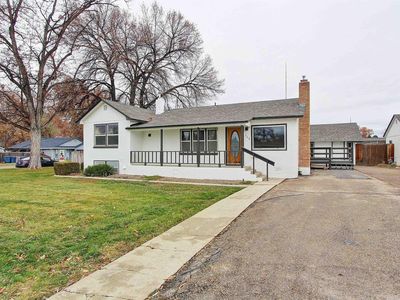 446 Lake Lowell Ave