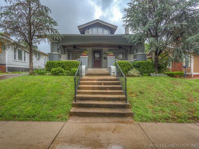 1832 E 16th Pl