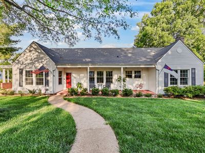 140 E Glenwood Dr