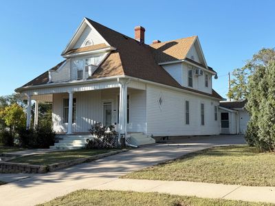 501 E Main St