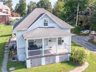 Property at 619 W Randolph St, Vandalia, IL