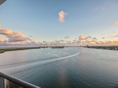100 Lakeshore Dr APT 1755