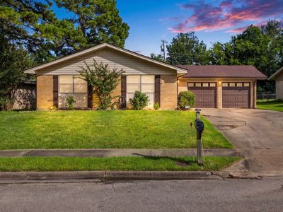 5213 Hilltop Dr