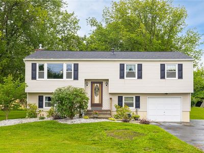 Property at 1964 Paddy Ln, Ontario, NY