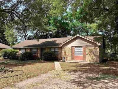 5185 Hilltop Dr