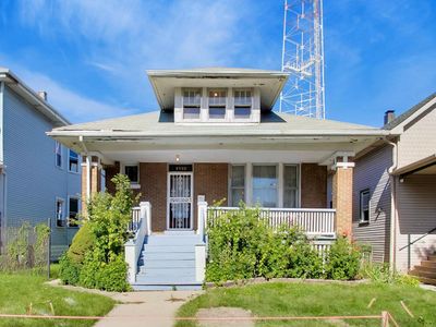 4950 W Fletcher St