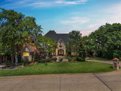 7205 Vanguard Ct