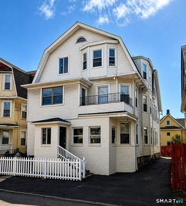 40-44 Vine Street
