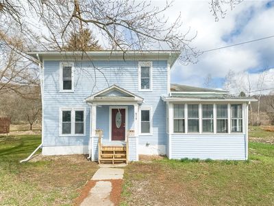 619 E Main St