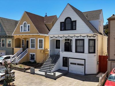 1737 McKinnon Ave