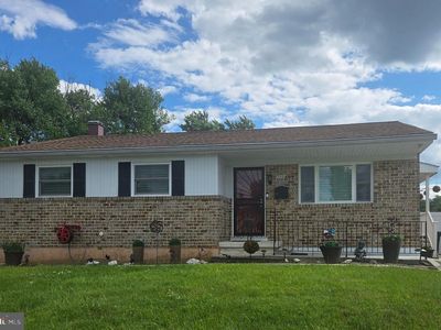 3718 Eastman Rd
