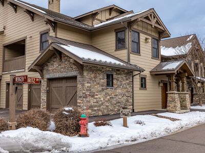 6007C Saint Moritz Dr