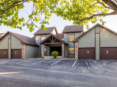 1261 Golf Drive Apt 2
