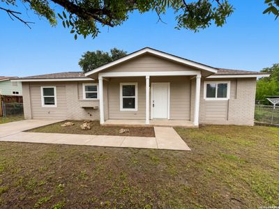 3702 AUTUMN LN