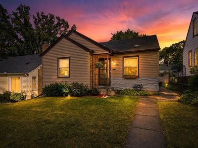 3251 Taylor St NE