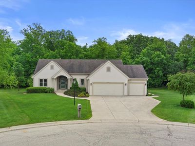 S73W15911 Bur Oak COURT