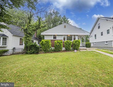 4610 Schley Ave