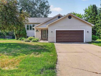 753 Walker Way