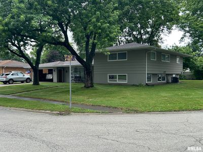 811 N Powers St