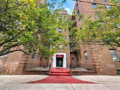 33-38 Parsons Blvd APT 5E