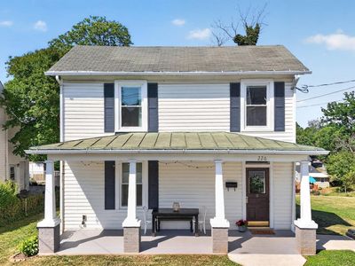 226 Bell St