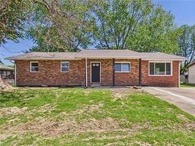 25 Fernwood Way