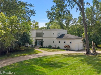 4845 Bryn Mawr Dr