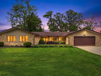 2215 W Woodmont Dr