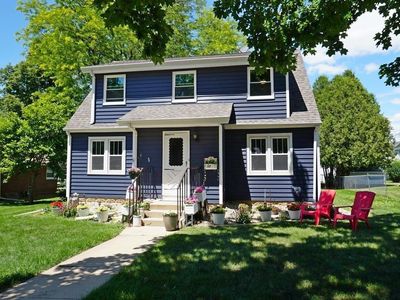 Property at 607 2nd Ave, Charles City, IA