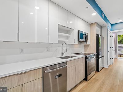 1372 Bryant St NE APT 4